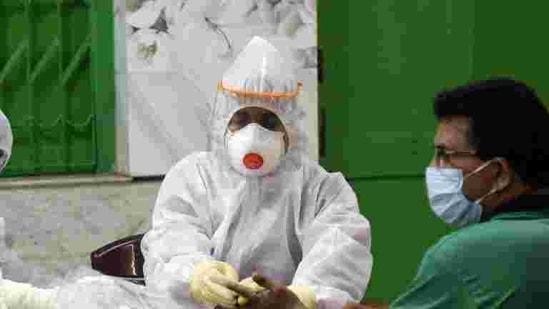 A special team of doctors from SSKM Hospital conducts the rapid antibody test to check the spread of coronavirus pandemic in Kolkata in this file photo. (ANI Photo) A special team of doctors from SSKM Hospital conducts the rapid antibody test to check the spread of coronavirus pandemic in Kolkata in this file photo. (ANI Photo)