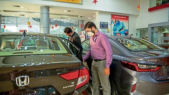 Dispatches of passenger cars, however, fell by a marginal 1.16% to 153,224 units.(MINT_PRINT) Dispatches of passenger cars, however, fell by a marginal 1.16% to 153,224 units.(MINT_PRINT)