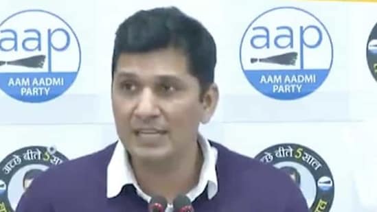 Addressing a press conference, AAP’s chief spokesperson Saurabh Bharadwaj on Wednesday alleged corruption in the construction of a hospital by the SDMC, a claim denied by the BJP, which rules the civic bodies(Twitter)