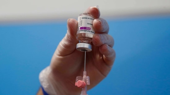 In the first days of the vaccination campaign in the US, a handful of reports of anaphylaxis raised concerns about how common the reaction might be. (AP) In the first days of the vaccination campaign in the US, a handful of reports of anaphylaxis raised concerns about how common the reaction might be. (AP)
