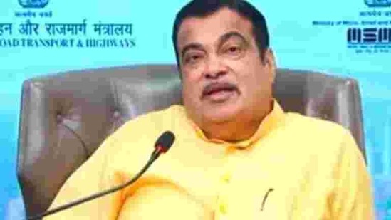 Gadkari further informed that while construction of 841 kilometres roads worth ₹4793 crore has been completed since 2014-15 in Telangana, work is going on for construction of another 809 kilometres at a cost of ₹13,012 crore. (HT Photo) Gadkari further informed that while construction of 841 kilometres roads worth ₹4793 crore has been completed since 2014-15 in Telangana, work is going on for construction of another 809 kilometres at a cost of ₹13,012 crore. (HT Photo)