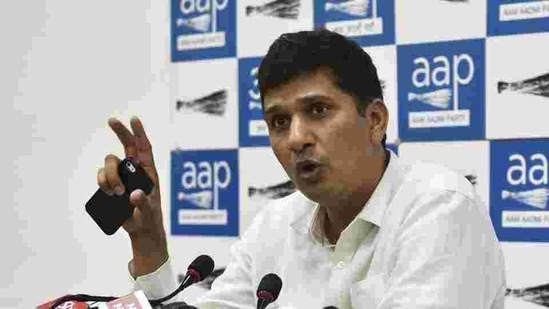 AAP leader and chief spokesperson Saurabh Bhardwaj.(Mohd Zakir/HT File Photo)