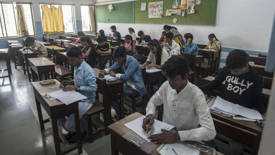 According to the survey, 83% students in Mumbai, Thane and Navi Mumbai want internal evaluations to form 50% of the weightage of the total board exams scores. (HT FILE)