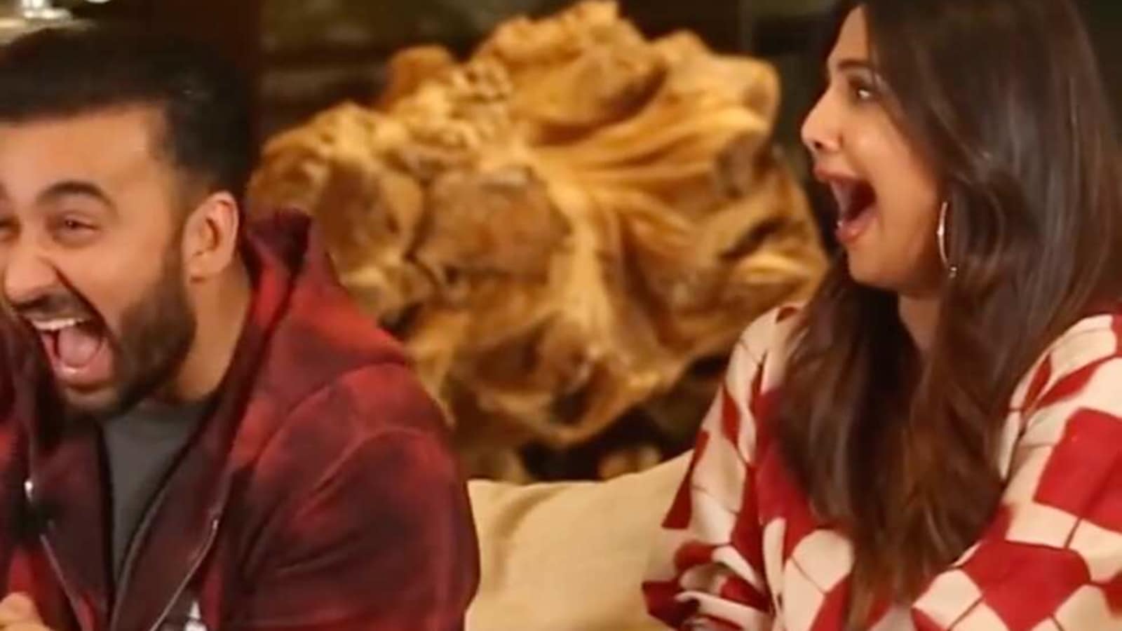 Shilpa Sheti Lagi Xxx Vidiyo - Shilpa Shetty is shocked as Raj Kundra shares 'bedroom secrets' in  Valentine's Day video. Watch | Bollywood - Hindustan Times