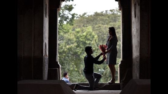 Couples have planned some unusual dates, to keep away from crowded places this Valentine’s Day. (Photo: Arun Sharma/HT (For representational purposes only))