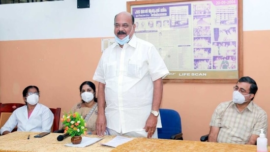 While talking to the press, Kappan said he hopes the UDF will accommodate his faction into their alliance.(Facebook/@ManiCKappen) While talking to the press, Kappan said he hopes the UDF will accommodate his faction into their alliance.(Facebook/@ManiCKappen)