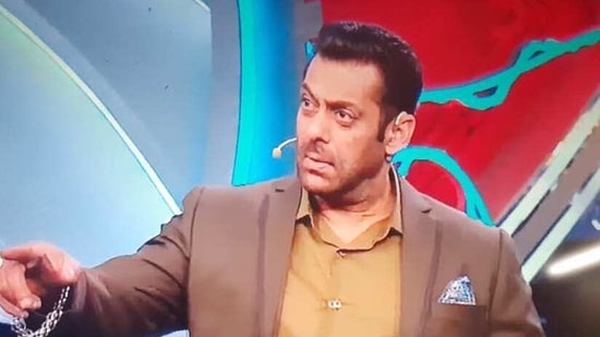 Salman Khan cried when Jasmin Bhasin was voted out of Bigg Boss 14. (Colors) Salman Khan cried when Jasmin Bhasin was voted out of Bigg Boss 14. (Colors)