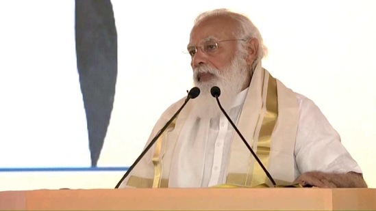 Prime Minister Narendra Modi dedicated the Bharat Petroleum's Propylene Derivatives Petrochemical Complex at Kochi Refinery and Inland Waterways Authority's Roll-on/Roll-off vessels at Willingdon Island to the nation.(Photo: Twitter/ BJP4India)