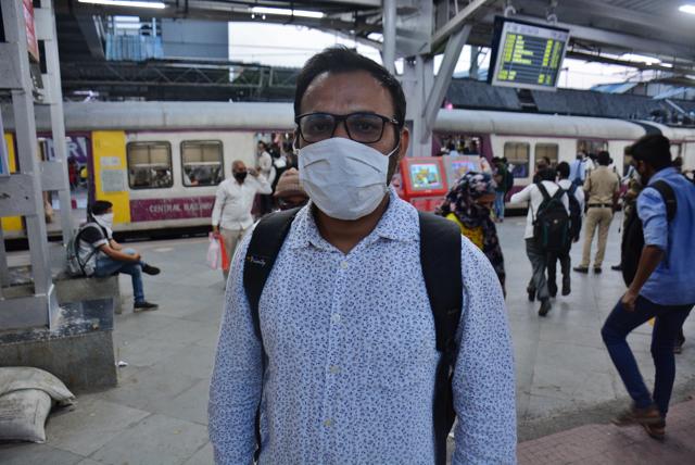 Rakesh Patil at Thane station. (Praful Gangurde/ HT)