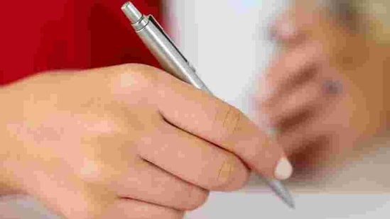 The test pattern in banking exams is such that the total time allotted to attempt a paper is a lot less compared to the number and difficulty level of the questions.(Getty Images/iStockphoto) The test pattern in banking exams is such that the total time allotted to attempt a paper is a lot less compared to the number and difficulty level of the questions.(Getty Images/iStockphoto)
