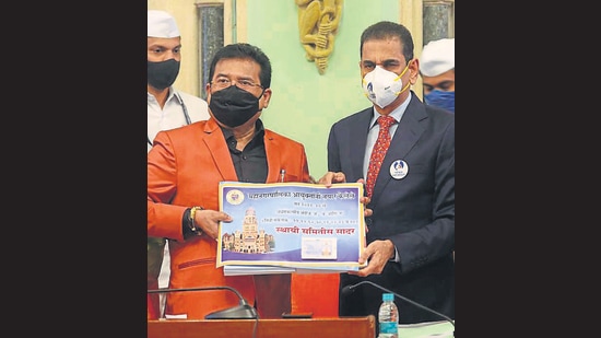 On February 3, BMC presented a budget of ₹39,038 crore for the financial year 2021-22, up from ₹33,441 crore in 2020-21. (HT File) On February 3, BMC presented a budget of ₹39,038 crore for the financial year 2021-22, up from ₹33,441 crore in 2020-21. (HT File)