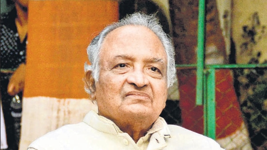 Retired Supreme Court (SC) judge PB Sawant . (Milind Saurkar/HT Photo) Retired Supreme Court (SC) judge PB Sawant . (Milind Saurkar/HT Photo)