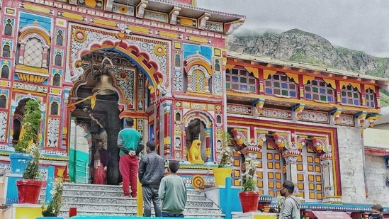 The Badrinath shrine in Uttarakhand.(HT PHOTO) The Badrinath shrine in Uttarakhand.(HT PHOTO)