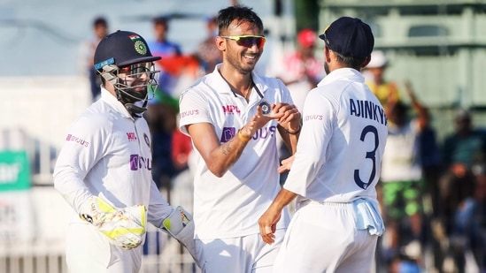 Axar Patel celebrates a wicket with teammates during the 4th day of the second Test against England in Chennai.(PTI)