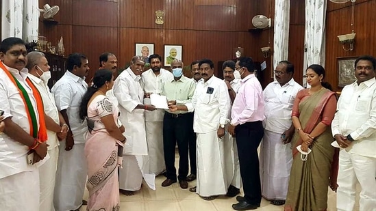 Puducherry Assembly Leader of Opposition Thiru N. Rangasamy along with a delegation of MLAs submits a letter to Lt. Governor to direct Chief Minister proving the majority in the assembly at Raj Niwas, in Puducherry. (ANI) Puducherry Assembly Leader of Opposition Thiru N. Rangasamy along with a delegation of MLAs submits a letter to Lt. Governor to direct Chief Minister proving the majority in the assembly at Raj Niwas, in Puducherry. (ANI)