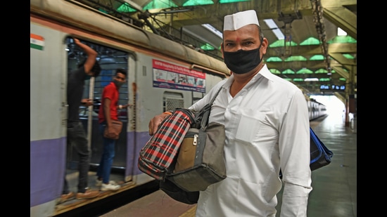 An increase in cases in hot spots such as Maharashtra, coupled with the presence of more dangerous variants in the country, generate fears that the pandemic may begin a much-feared second wave. (HT PHOTO) An increase in cases in hot spots such as Maharashtra, coupled with the presence of more dangerous variants in the country, generate fears that the pandemic may begin a much-feared second wave. (HT PHOTO)