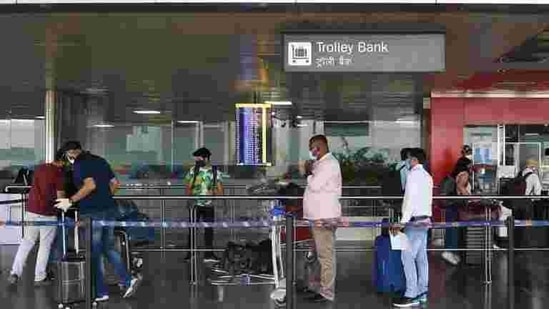 Scene at the IGI Airport in Delhi (Vipin Kumar/HT PHOTO) Scene at the IGI Airport in Delhi (Vipin Kumar/HT PHOTO)