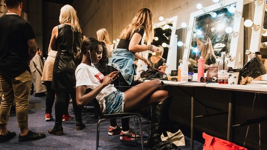 Each year over four weeks in February and March, thousands of fashion executives, celebrities, influencers and models hopscotch between the world’s style capitals to attend runway shows.(Unsplash) Each year over four weeks in February and March, thousands of fashion executives, celebrities, influencers and models hopscotch between the world’s style capitals to attend runway shows.(Unsplash)