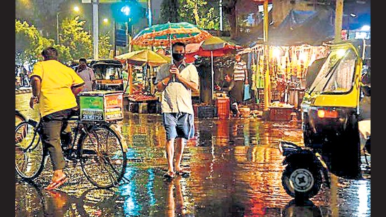 Andheri (in pic), Malad and Dahisar witnessed showers . (Vijay Bate) Andheri (in pic), Malad and Dahisar witnessed showers . (Vijay Bate)