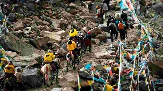 File photo: Pilgrims, undertaking Kailash Mansarovar yatra. (Representative Image/Shutterstock)