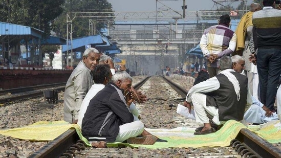 The agitation, which started at 12 pm, was led by AIKS' district president Bhagwan Bhojane, an official said. In picture - Rail roko agitation in Haryana’s Sonipat.(PTI)