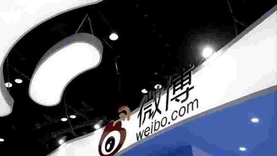 FILE PHOTO: Sina Weibo's booth is pictured at the Global Mobile Internet Conference (GMIC) 2017 in Beijing, China April 28, 2017. REUTERS/Jason Lee/File Photo (REUTERS) FILE PHOTO: Sina Weibo's booth is pictured at the Global Mobile Internet Conference (GMIC) 2017 in Beijing, China April 28, 2017. REUTERS/Jason Lee/File Photo (REUTERS)