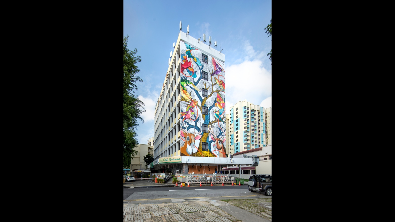 Look up! Singapore’s giant mural has an Indian touch Hindustan Times