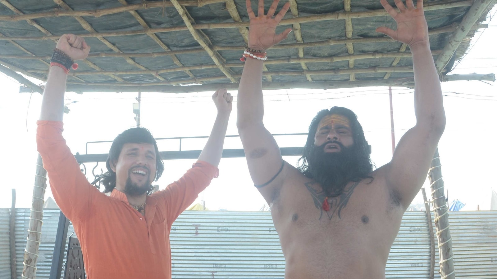 Wwe Wrestler Rinku Singh Takes A Dip At Sangam Prays For Success In