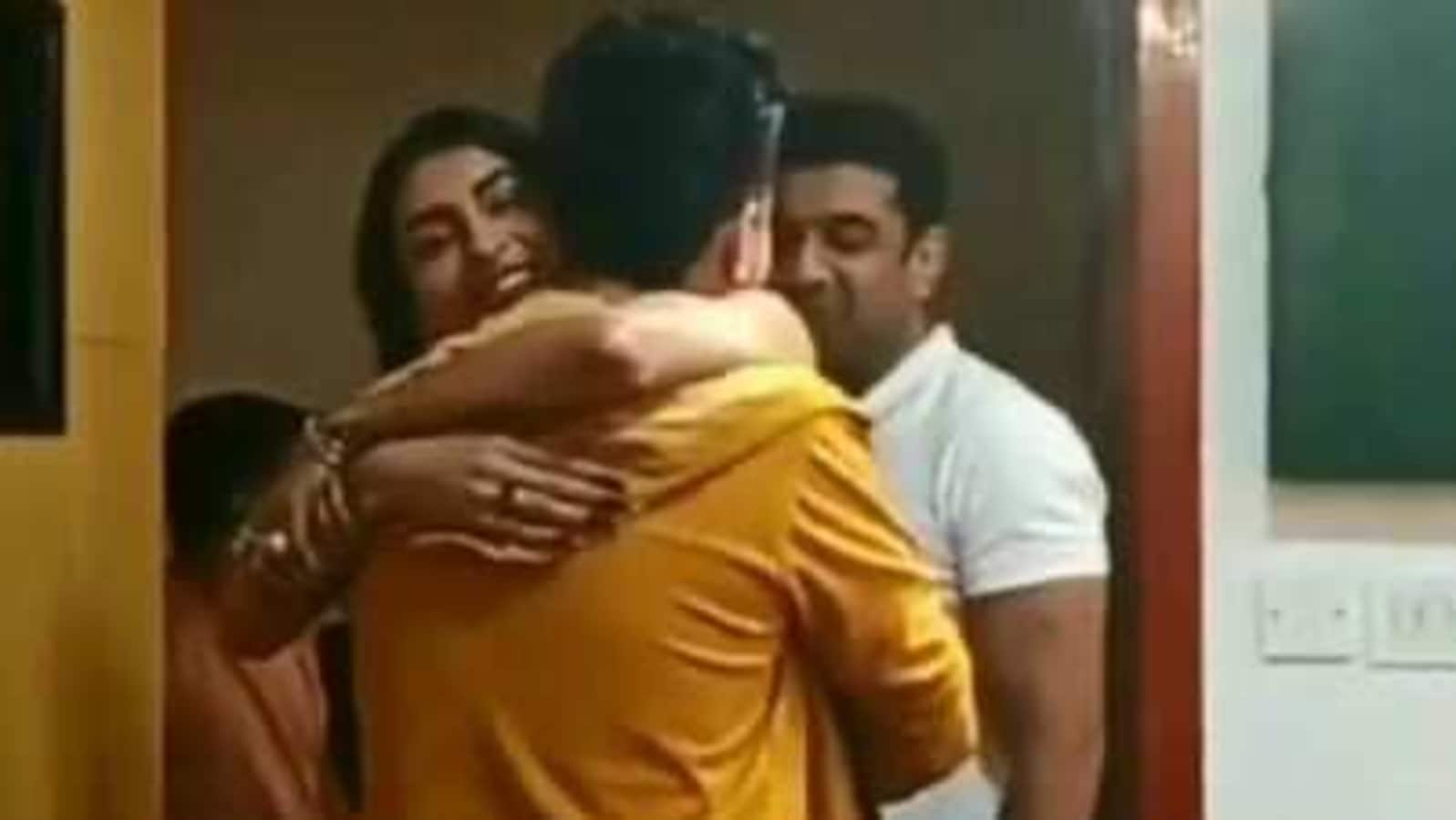 Possessive Eijaz Khan pulls Pavitra Punia away from man she hugged, won't let go of her. Watch video