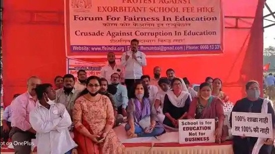Parents of students stage a protest at Azad Maidan, Mumbai. (HT FILE) Parents of students stage a protest at Azad Maidan, Mumbai. (HT FILE)