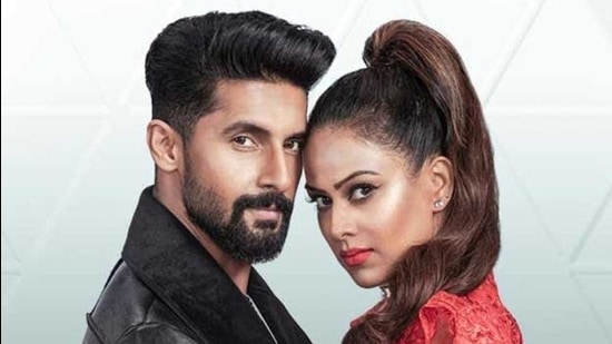 Actors Ravi Dubey and Nia Sharma in a still from web show Jamai Raja 2.0.