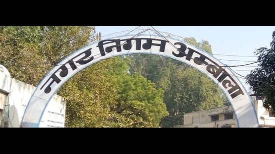 High drama was witnessed at the first House meeting chaired by the Ambala mayor on Thursday where only eight out of the 20 councillors turned up. (Representative picture) High drama was witnessed at the first House meeting chaired by the Ambala mayor on Thursday where only eight out of the 20 councillors turned up. (Representative picture)