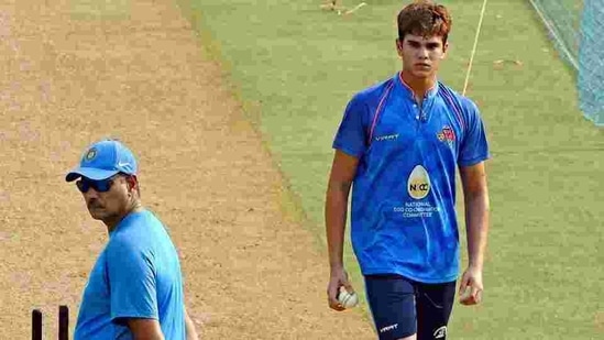 Arjun Tendulkar bowls in the nets as under the supervision of Team India coach Ravi Shastri.(PTI)