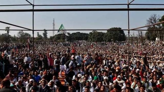More than 100 people had gathered here under banner Wardha Jilha Shetkari-Kamgar Andolan Samanvyay Samiti. (Reuters file photo. Representative image)