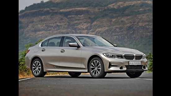The Gran Limousine’s long rear doors open wide, which makes it easy to access the cabin