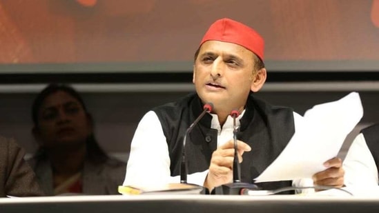 Samajwadi Party chief Akhilesh Yadav at a press conference in Lucknow on Saturday. (HT PHOTO) Samajwadi Party chief Akhilesh Yadav at a press conference in Lucknow on Saturday. (HT PHOTO)