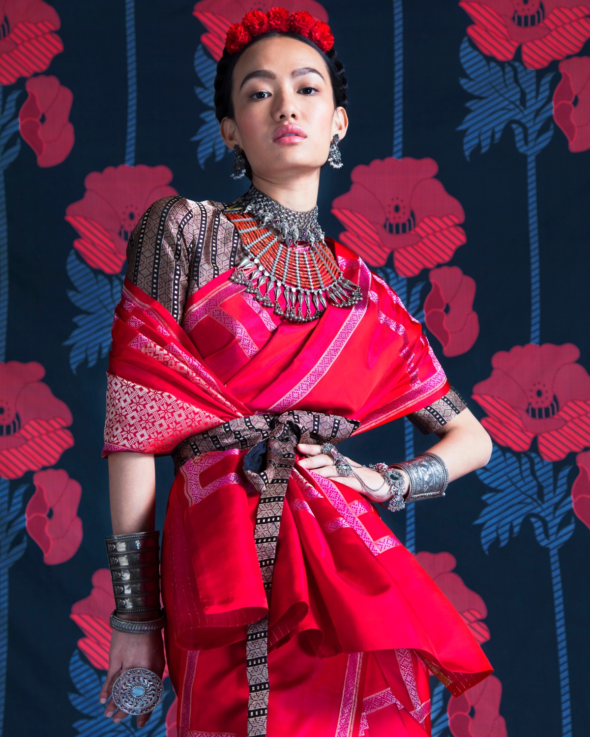 A model in a cinched sari by Ekaya Banaras (Photo: Instagram/EkayaBanaras) A model in a cinched sari by Ekaya Banaras (Photo: Instagram/EkayaBanaras)