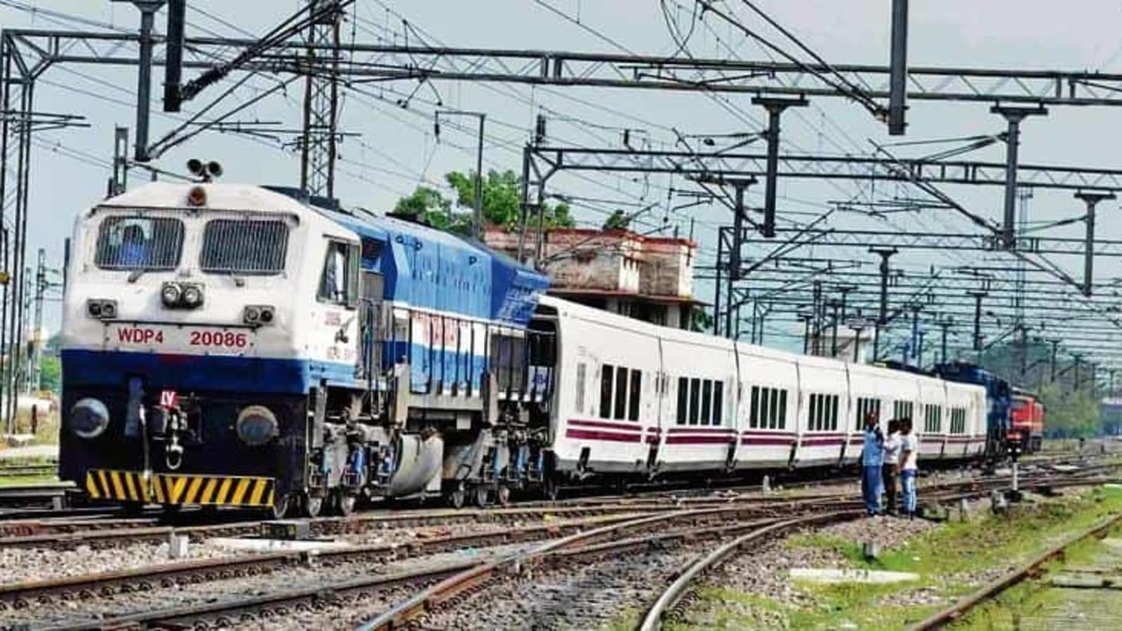 delhi-ncr-local-trains-to-resume-from-tomorrow-complete-list-here