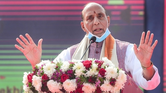 Defence minister Rajnath Singh addresses during the inauguration of the 26th edition of 'Hunar Haat' at Jawaharlal Nehru Stadium in New Delhi. (PTI) Defence minister Rajnath Singh addresses during the inauguration of the 26th edition of 'Hunar Haat' at Jawaharlal Nehru Stadium in New Delhi. (PTI)