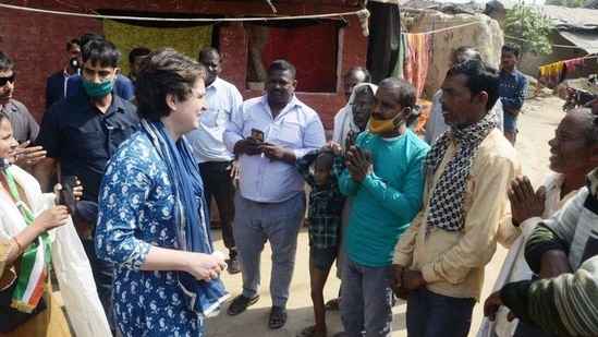Priyanka Gandhi interacting with locals in Baswar village in UP's Prayagraj on Sunday.(Anil Kumar Maurya/HT PHOTO) Priyanka Gandhi interacting with locals in Baswar village in UP's Prayagraj on Sunday.(Anil Kumar Maurya/HT PHOTO)