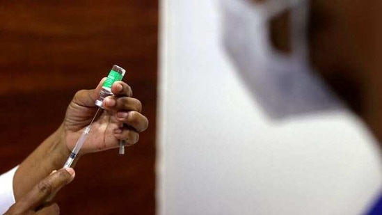 Organisations like Association of American Physicians of Indian Origin (AAPI) are helping the New Jersey’s Ocean county to ensure that a large population is vaccinated.(Reuters/For Representative Purpose) Organisations like Association of American Physicians of Indian Origin (AAPI) are helping the New Jersey’s Ocean county to ensure that a large population is vaccinated.(Reuters/For Representative Purpose)