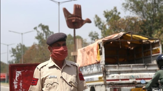 Amid surge in Covid cases, Chandigarh admn mulls curbs Amid surge in Covid cases, Chandigarh admn mulls curbs
