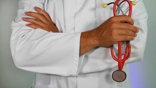 Doctors were forced to remove an eye each of two women to prevent the spread of infection following botched cataract surgeries at a private Indore hospital on August 5, a medical officer said on Monday.(Unsplash) Doctors were forced to remove an eye each of two women to prevent the spread of infection following botched cataract surgeries at a private Indore hospital on August 5, a medical officer said on Monday.(Unsplash)
