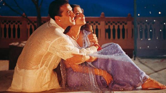 Salman Khan and Aisharya Rai Bachchan starred in Hum Dil De Chuke Sanam. Salman Khan and Aisharya Rai Bachchan starred in Hum Dil De Chuke Sanam.