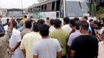 People from Kasaragod stage a protest at Karnataka-Kerala border in Mangaluru against the Karnataka Government's order to produce RT PCR test report before entering Karnataka,.(ANI) People from Kasaragod stage a protest at Karnataka-Kerala border in Mangaluru against the Karnataka Government's order to produce RT PCR test report before entering Karnataka,.(ANI)