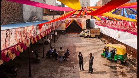 Until last year, this 400 square yards area was a parking lot. It was set on fire by rioters during the communal clashes. 45 cars were parked in the garage. They were all gutted. Now it is a banquet hall in Shiv Vihar.(Amal KS / HT Photo)