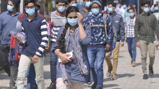 JEE main Paper 1 exam 2021: Students coming out from exam centre in Lucknow on Wednesday.(Deepak Gupta/HT Photo) JEE main Paper 1 exam 2021: Students coming out from exam centre in Lucknow on Wednesday.(Deepak Gupta/HT Photo)