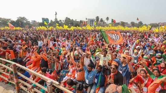 BJP supporters attend a public meeting addressed by Union Home Minister Amit Shah, ahead of the West Bengal assembly polls.(PTI/ Representative image) BJP supporters attend a public meeting addressed by Union Home Minister Amit Shah, ahead of the West Bengal assembly polls.(PTI/ Representative image)