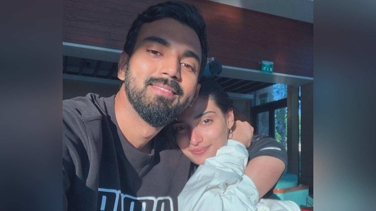 Athiya Shetty is rumoured to be in a relationship with KL Rahul.