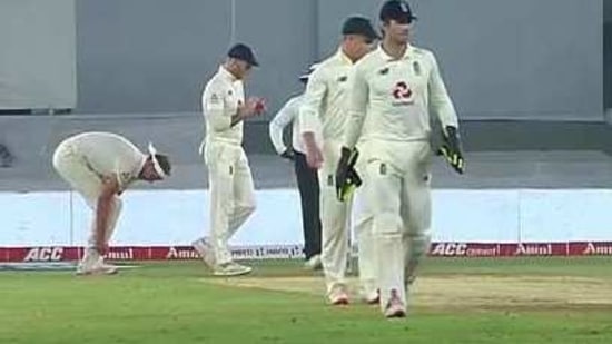 Ben Stokes caught applying saliva during India vs England 3rd Test